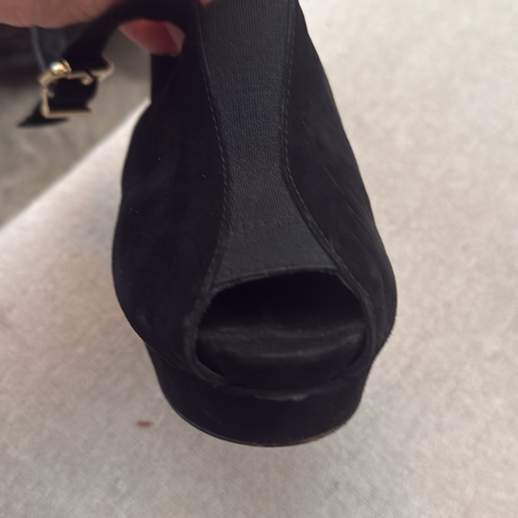 Fendi Women's Black Suede Heeled Sandals - Picture 5 of 9